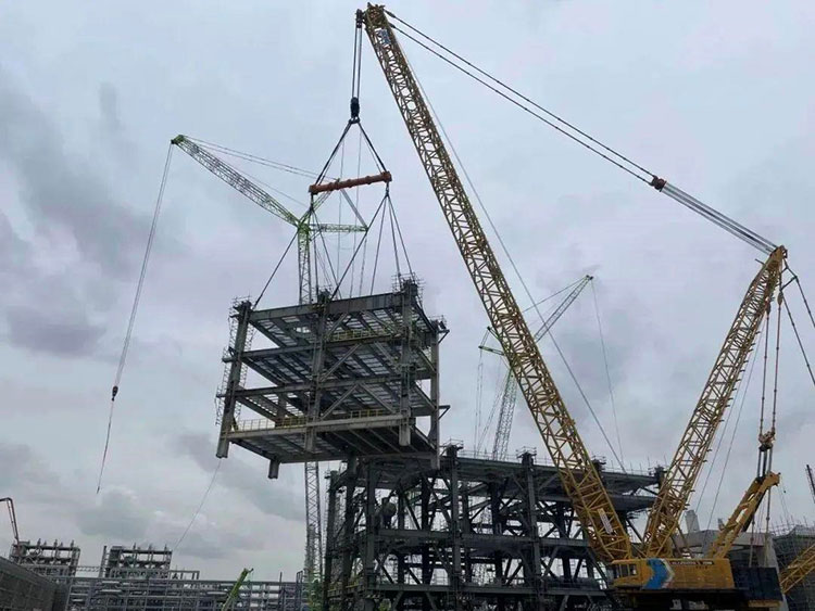 模块化工厂建设框架吊装
