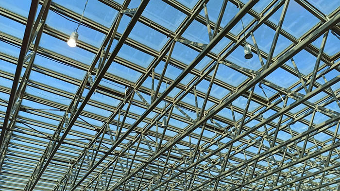 建筑物上的空间桁架屋顶系统